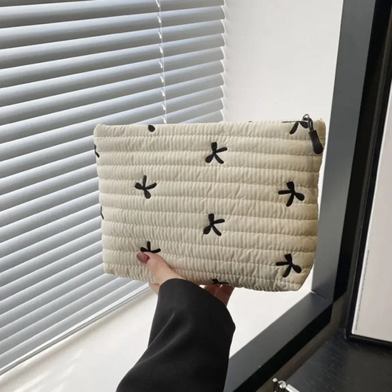Милая косметичка на молнии, бо – обзор и цена Embroidery Bag