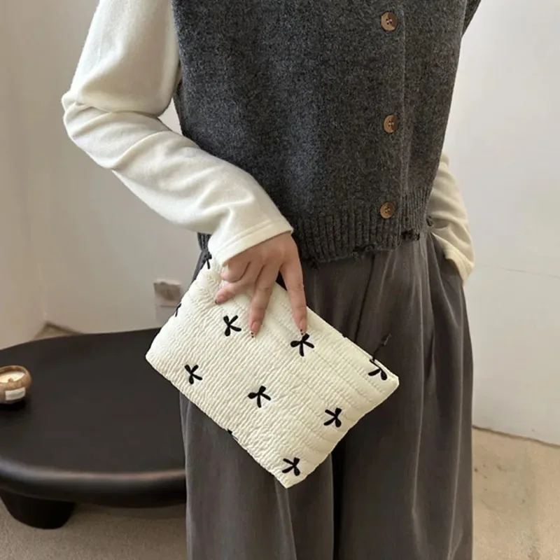 Милая косметичка на молнии, бо – обзор и цена Embroidery Bag