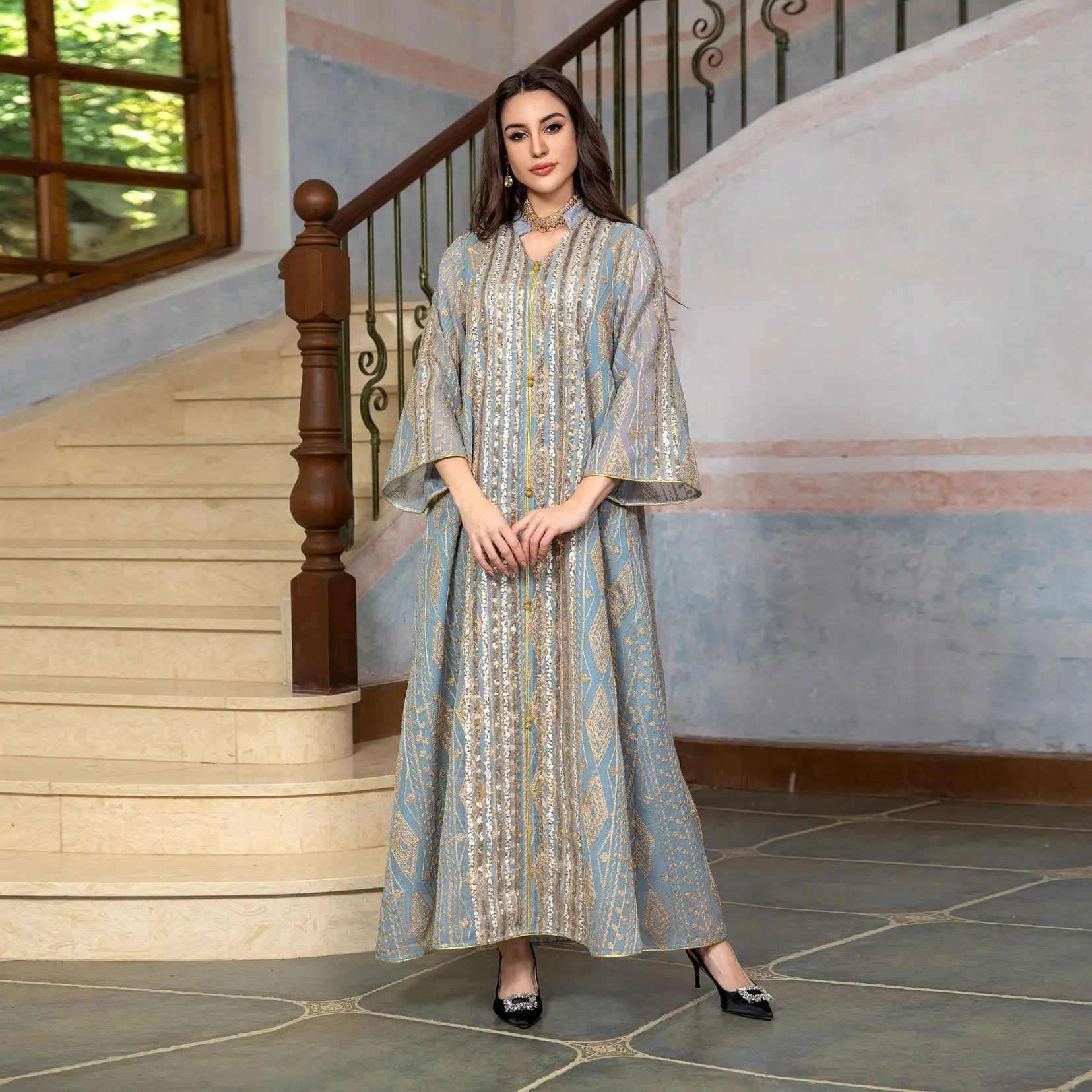 Ид Абая с вышивкой и блестками – обзор и цена Embroidery Kebaya